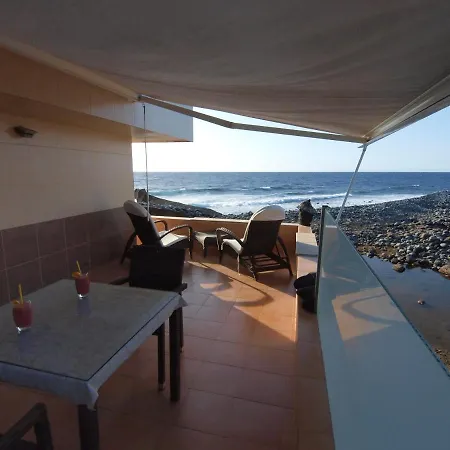 Апартаменты Sunrise Directly At The Sea